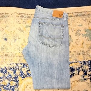 American Eagle jeans 36"x32" light wash jeans